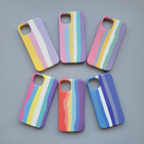 Handyhülle aus Silikon mit Regenbogenmuster